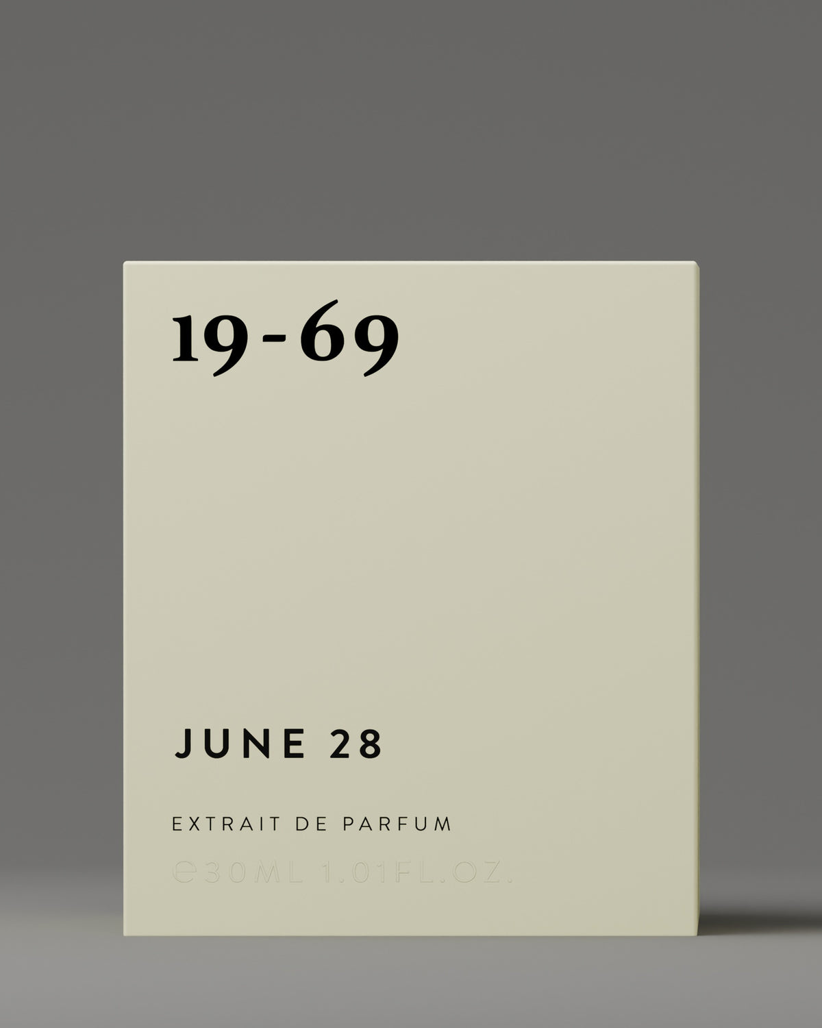 19-69 June 28 Extrait de Parfum 30 ml, box